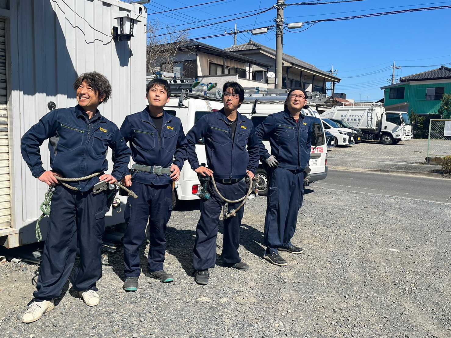 アフターサービスにも力を入れ、「かかりつけの電気屋」という地位を確立している点も大きな強みです。